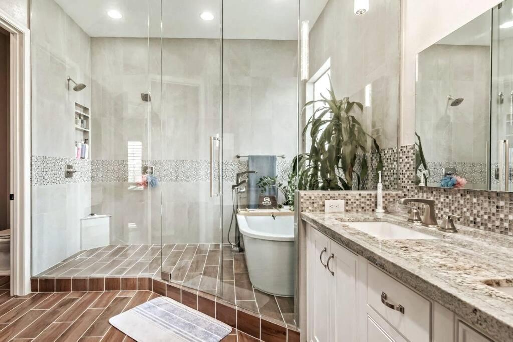 Phoenix Home With Heated Pool, Desert Views & Hot Tub Anthem Buitenkant foto