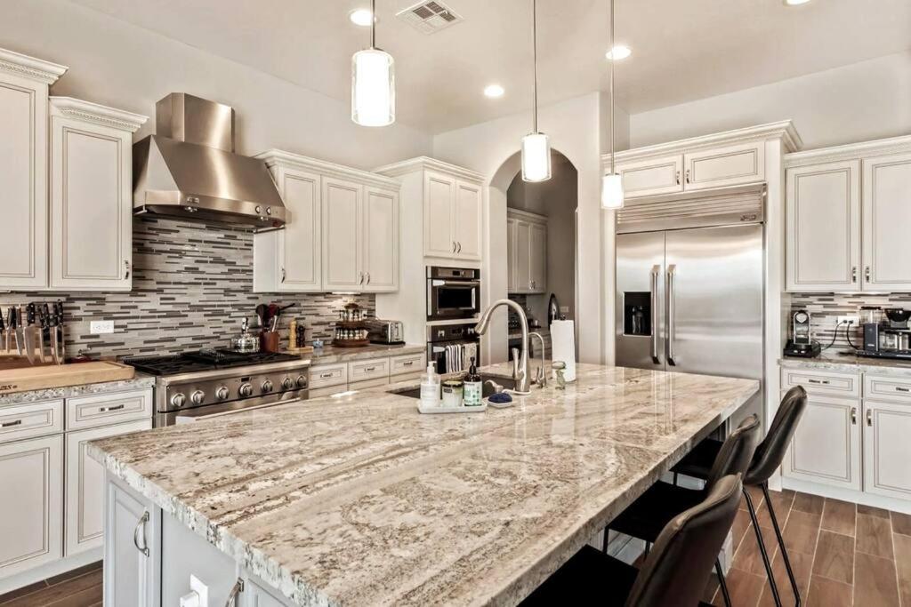 Phoenix Home With Heated Pool, Desert Views & Hot Tub Anthem Buitenkant foto